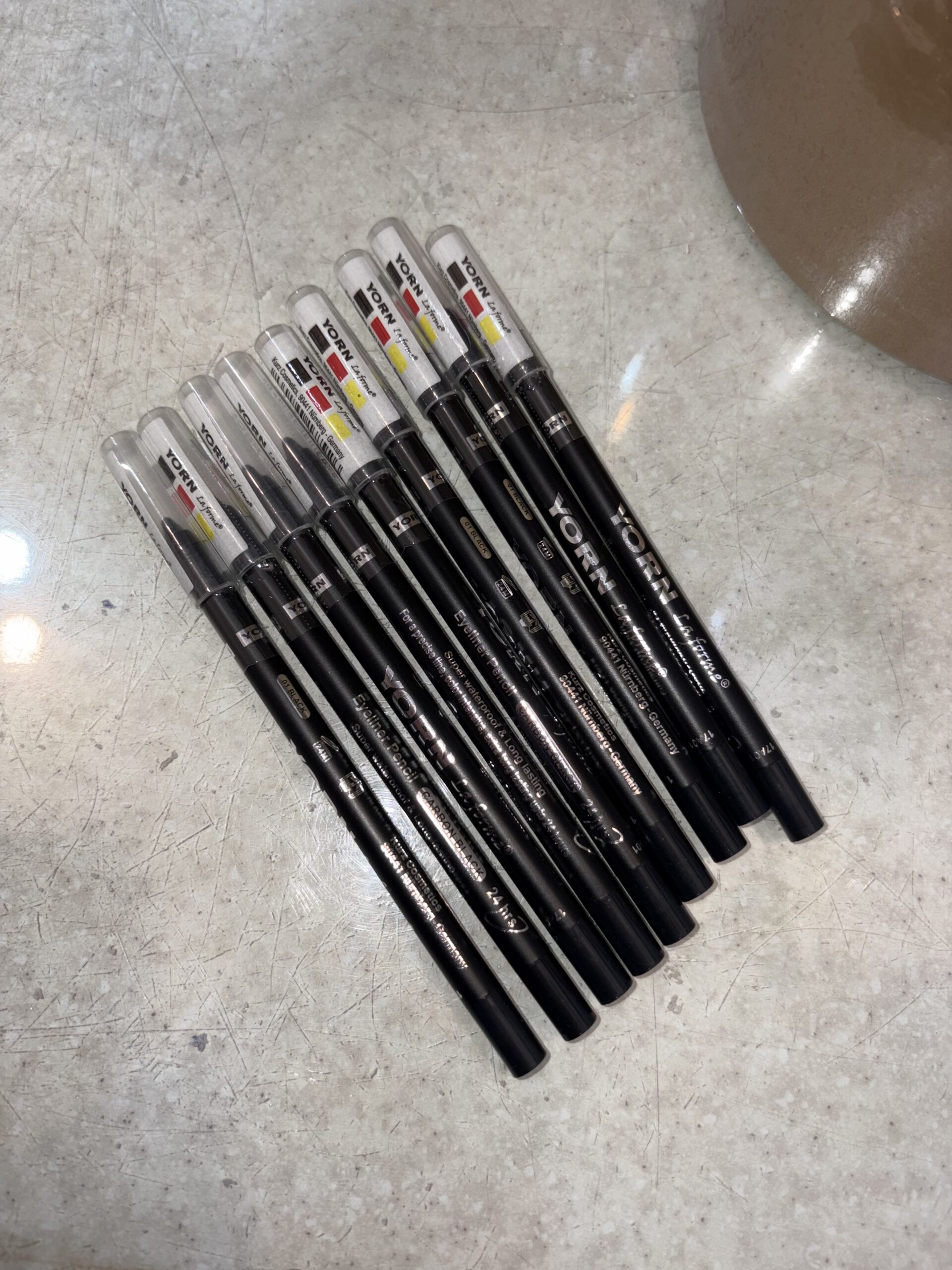 مداد چشم یورن